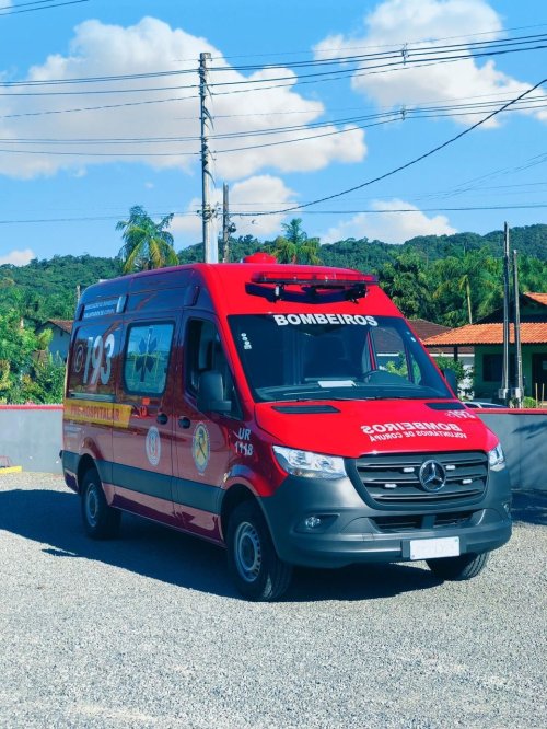 Unidade de Resgate 11-18<br>Mercedes Benz 2020